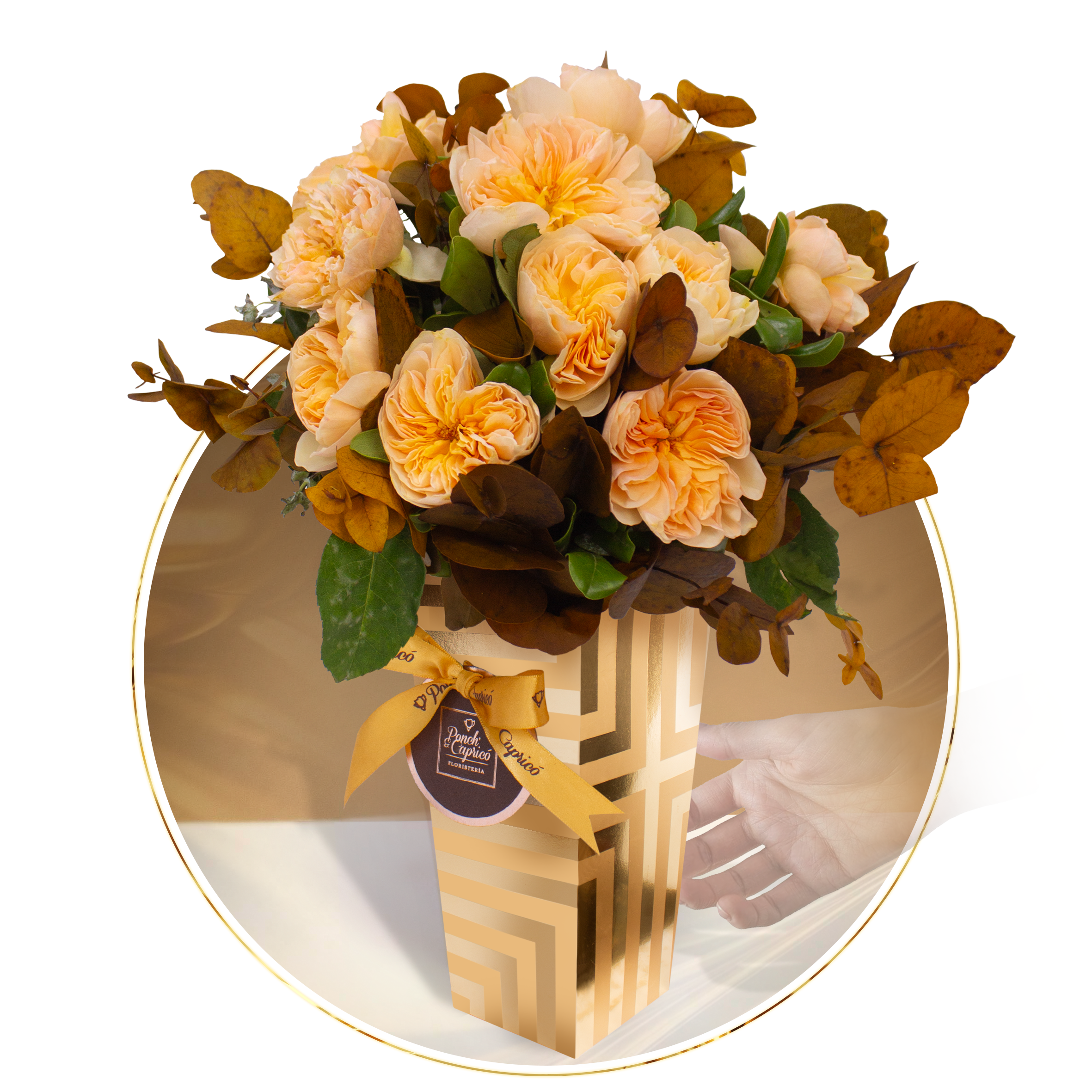 Floral arrangement of English roses melon -Lux002-