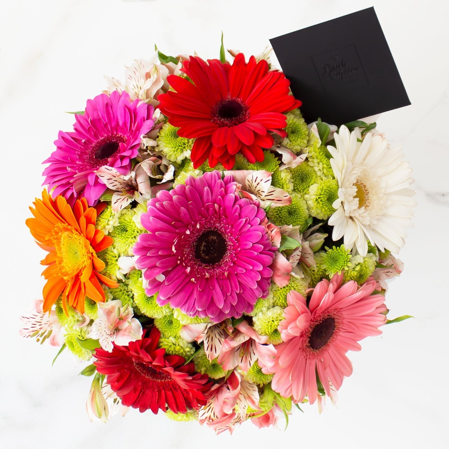 Arreglo floral de Gerberas, Alstromelias y Yoko -GI010- | Globos y Regalos Teleglobos.com.mx.