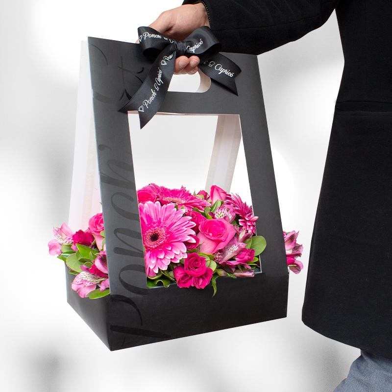 Canasta de Gerberas, Rosas y Mini Rosas Fuchsia -PCAN019- | Globos y Regalos Teleglobos.com.mx.