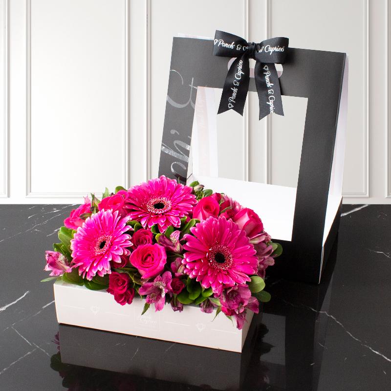 Canasta de Gerberas, Rosas y Mini Rosas Fuchsia -PCAN019- | Globos y Regalos Teleglobos.com.mx.