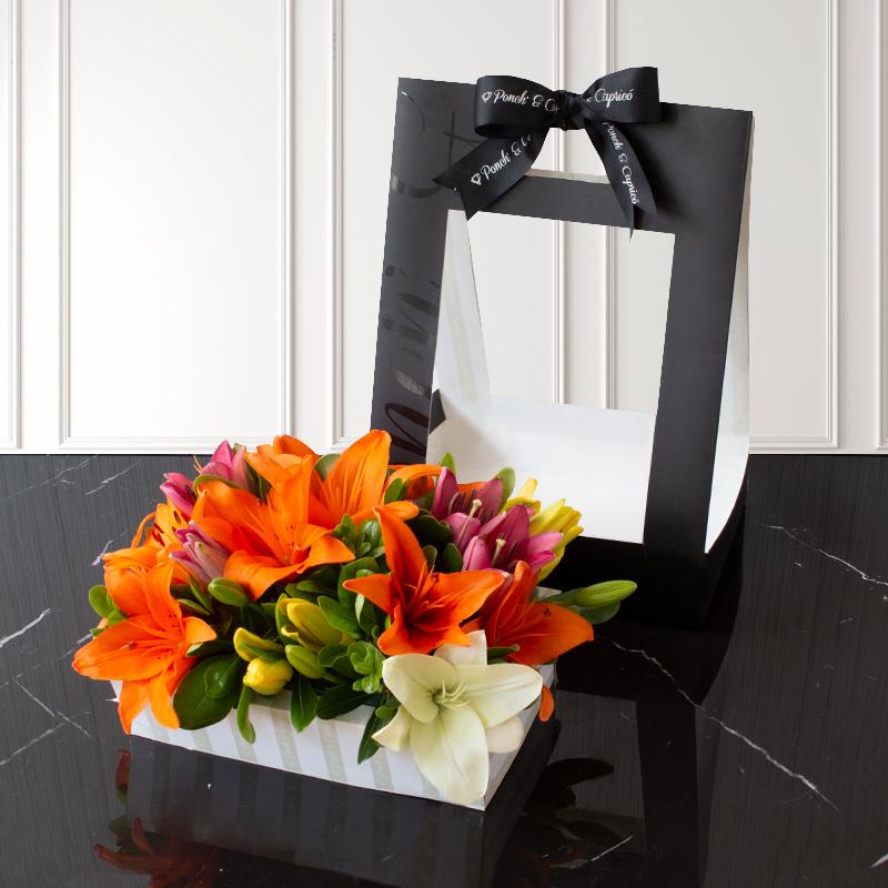 Canasta de Lillies Mixtos - PCAN015 | Globos y Regalos Teleglobos.com.mx.
