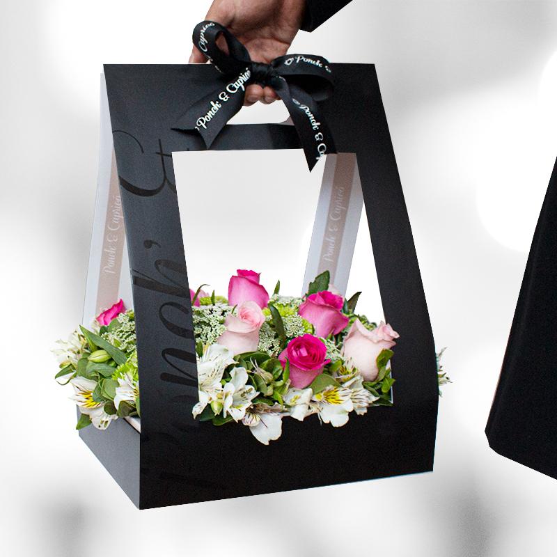 Canasta de Rosas Fuchsia y Rosadas con Encaje -PCAN021- | Globos y Regalos Teleglobos.com.mx.