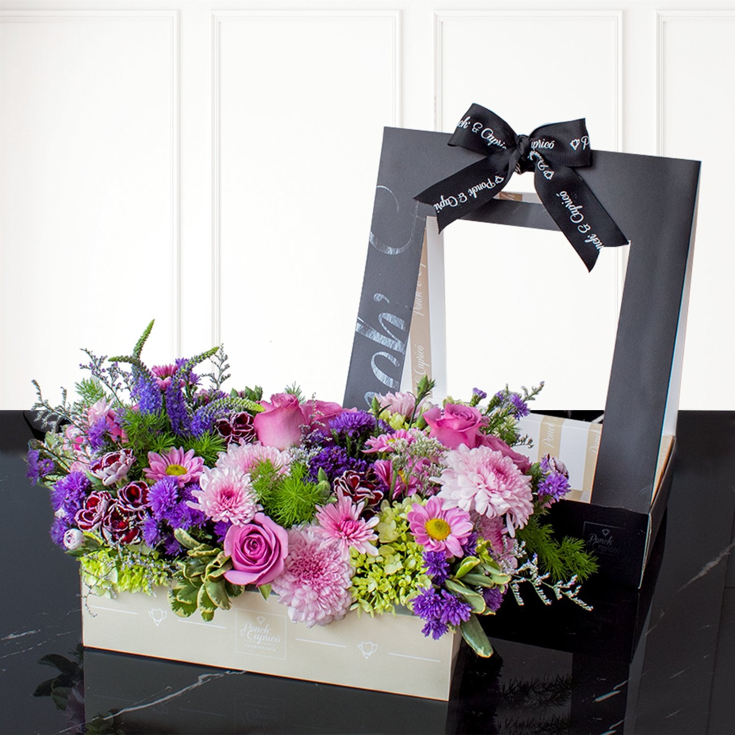 Canasta de Rosas Lila, Hortensia, Raffini y Verónica - PCAN028 -