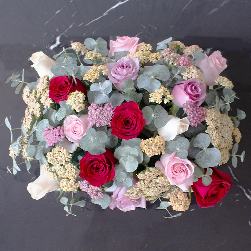 Canasta de Rosas Mix -PCAN014- | Globos y Regalos Teleglobos.com.mx.