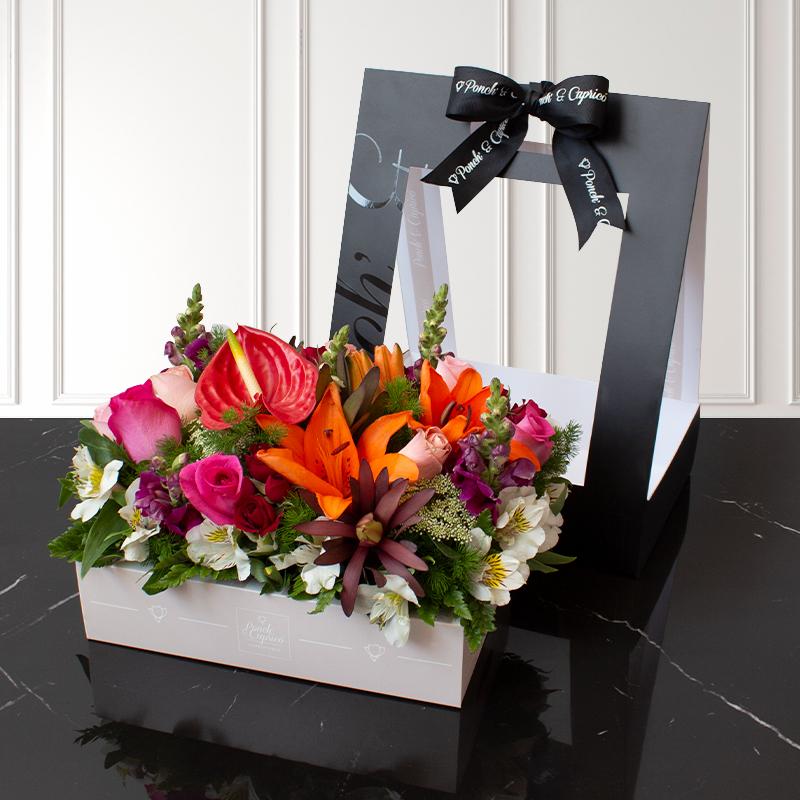 Canasta de Rosas, Safari, Anturio, y Lillies - PCAN026 - | Globos y Regalos Teleglobos.com.mx.