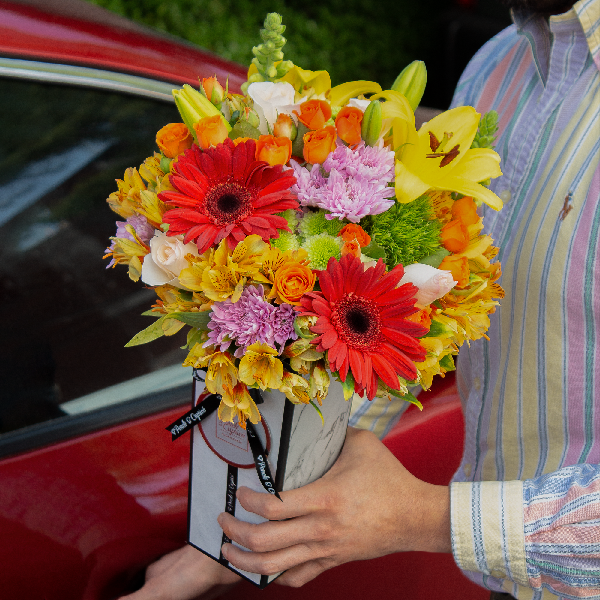 Arreglo de Gerberas, Lillies y Rosas - MIL006 flores en CDMX envios a domicilio florerias cerca de mi MILAN Gerberas rojas flores amrillas