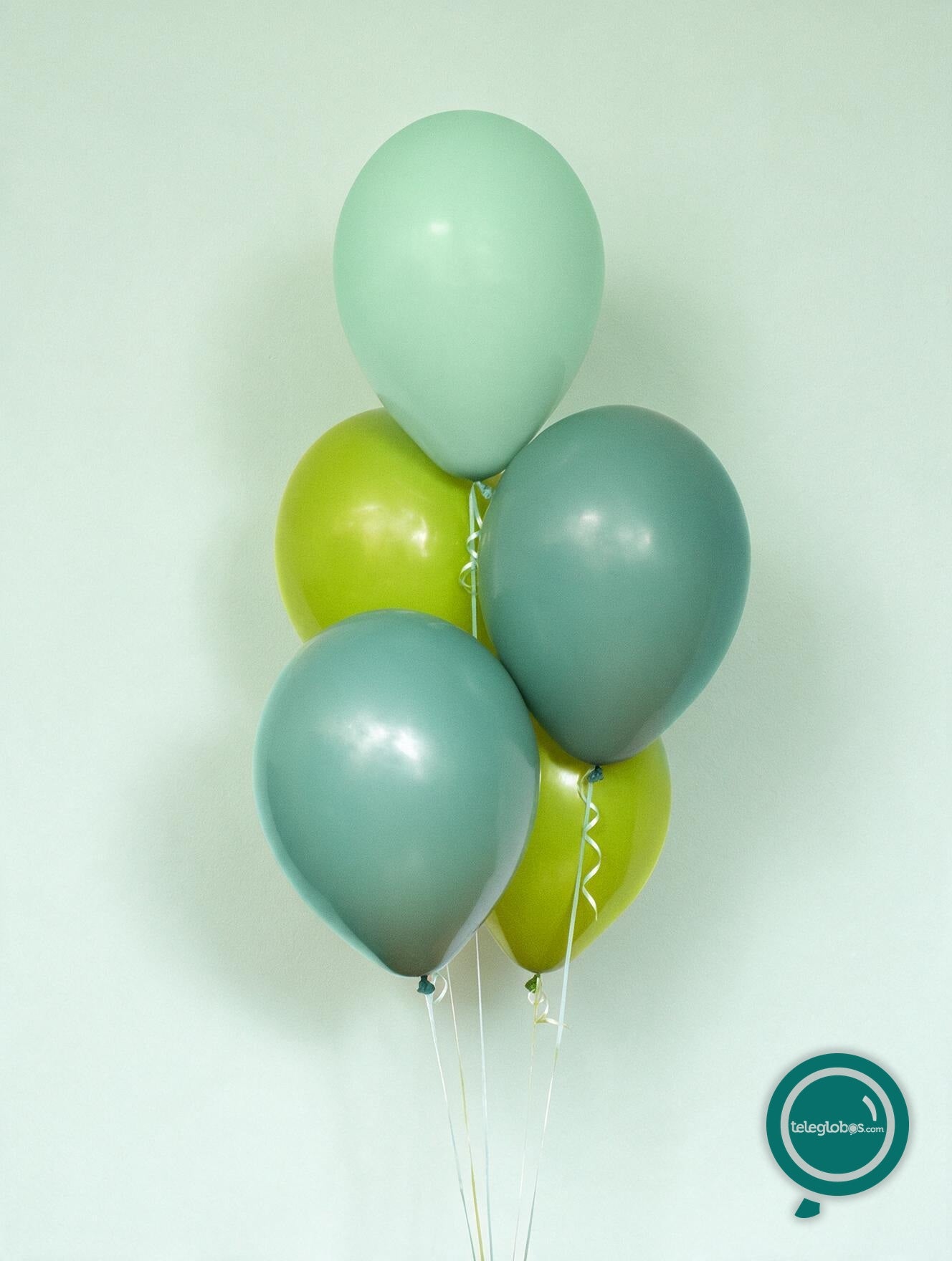Torre de 5 Globos de Látex en Tonos Verde Pastel